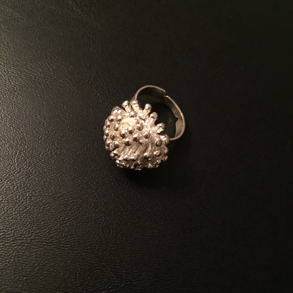 Flower silver ring - Picture 1 of 7